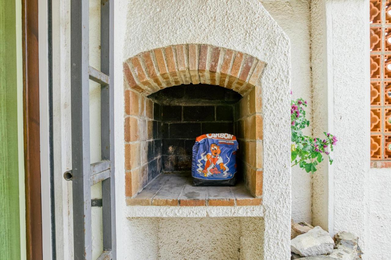 Apartamento Roses Victor Exterior photo